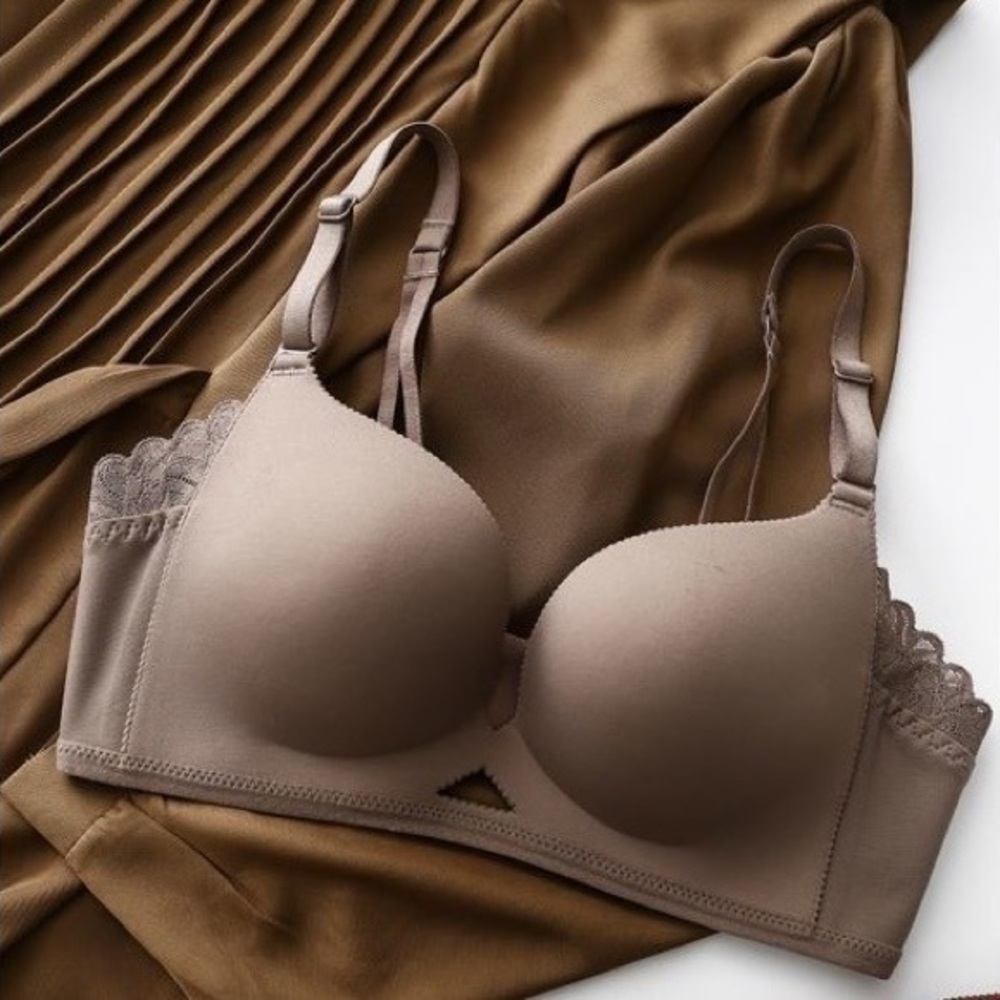 New Women Bra Brown with lace